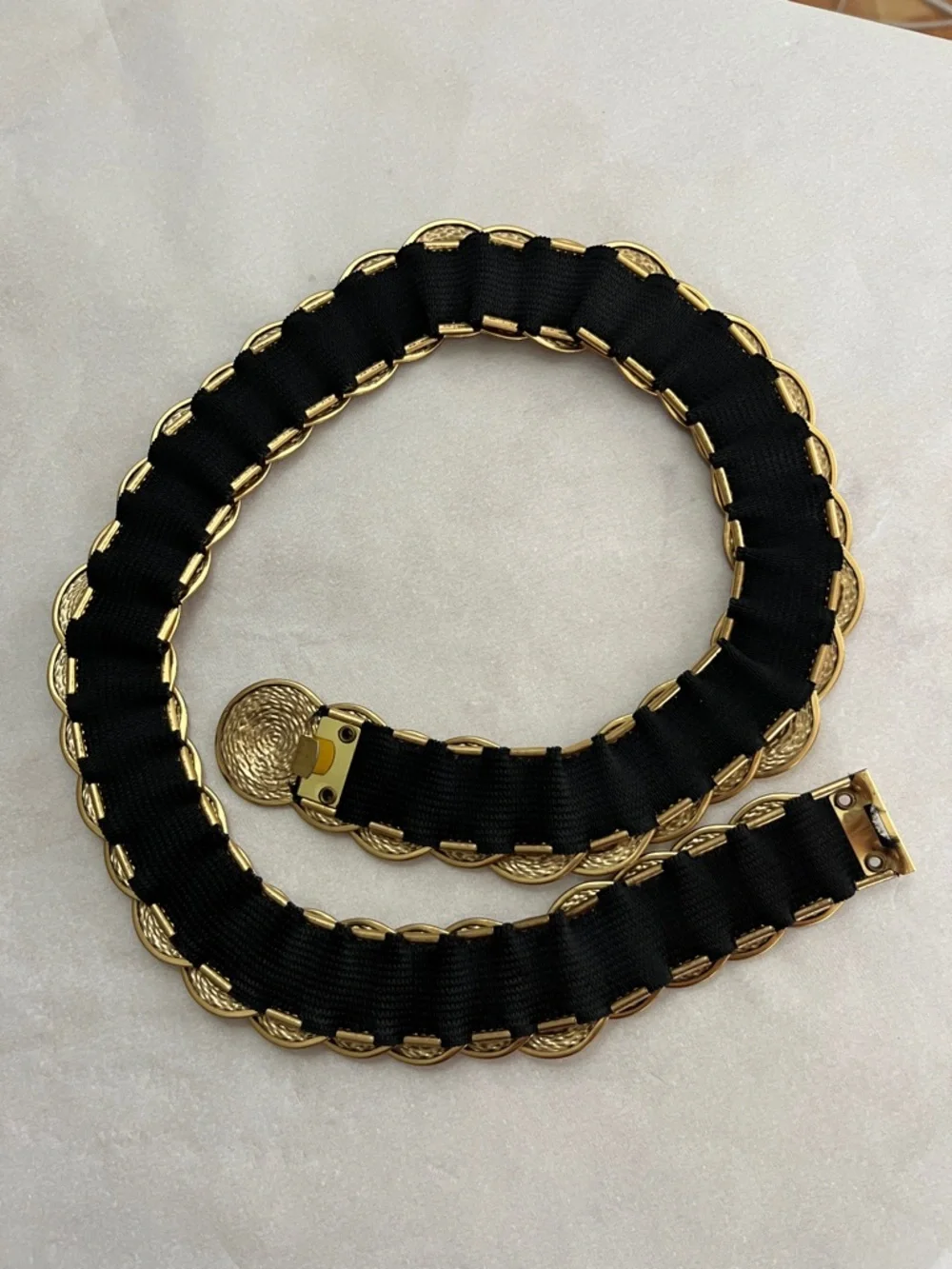 Vintage 90s Gold Coin Link Stretch Waist Belt by 94 GRD - Picture 5 of 6